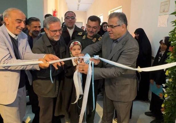 برپایی نمایشگاه مد و لباس «سمن دخت» در نگارخانه ققنوس سمنان