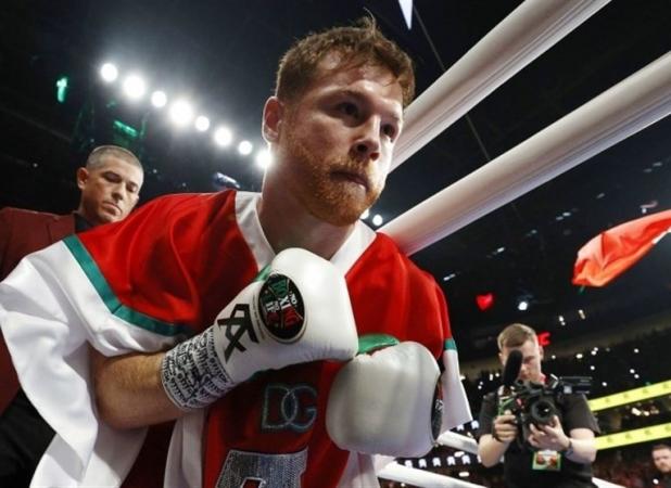 آلوارس قهرمان بلامنازع میان وزن جهان شد