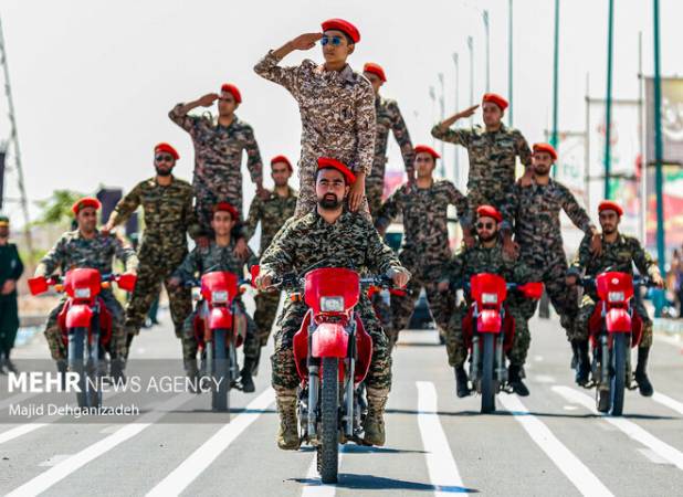 رژه موتوری نیروهای مسلح ۱۲ بهمن در کرمانشاه برگزار می شود