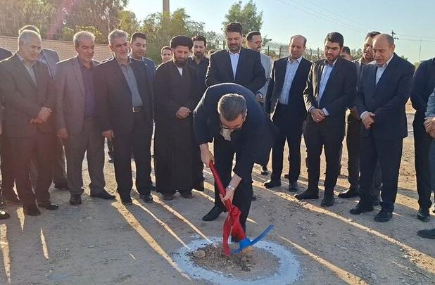 ساختمان جدید ثبت اسناد و املاک گرمسار کلنگ زنی شد