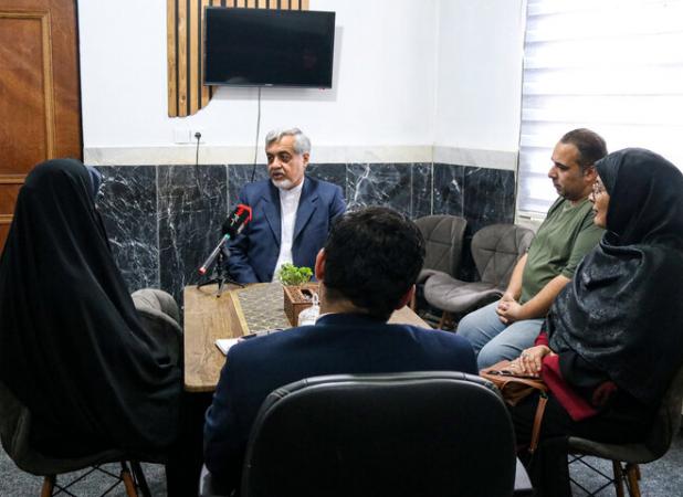 فرماندار رشت: نگاه برخی دستگاه‌ها نسبت به رسانه صوری و تزئینی است