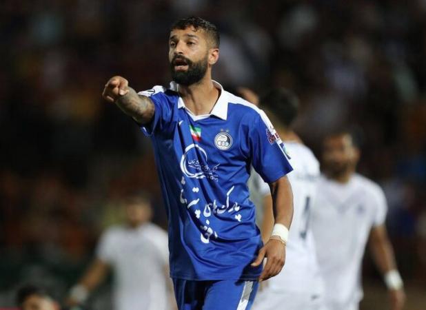 مشکل سربازی مدافع استقلال حل شد