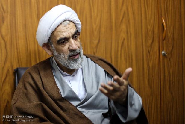 معاون دفتر رهبری با آیت الله محمودی گلپایگانی دیدار کرد