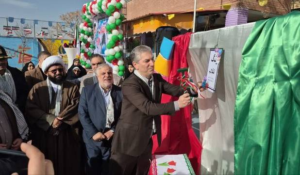 عطرافشانی و گلباران مزار ۹۰۰۰ شهید در استان تهران