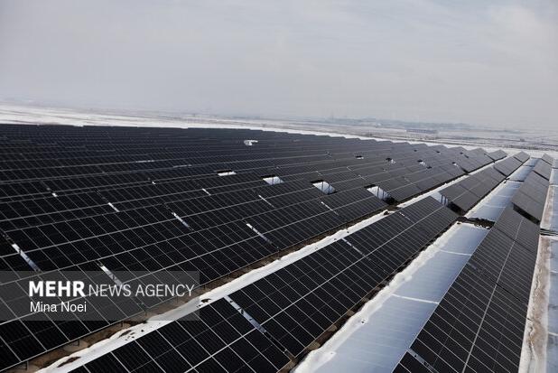 توسعه انرژی تجدیدپذیر دراستان سمنان؛ تولید ۲۴۰۰مگاوات برق هدف‌گذاری شد