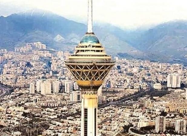 برج میلاد ۱۴ و ۱۵ خرداد میزبان گردشگران است