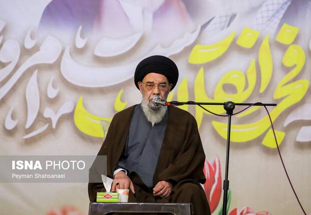 امام‌جمعه اصفهان: رهبر دینیِ باتقوا از تهدیدها نمی‌ترسد