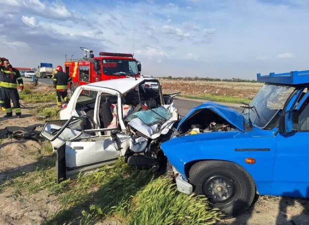 برخورد نیسان و پراید در محور کنگاور یک کشته بر جا گذاشت