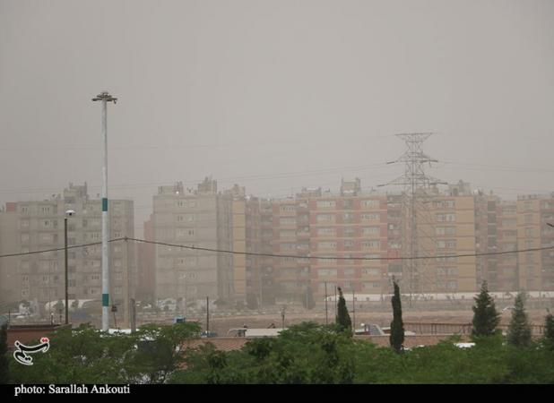 خشکی دریاچه نمک قم عامل تشدید گردوغبار تهران