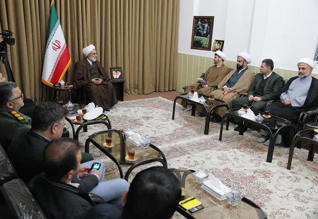 برگزاری مراسم یوم الله ۸ دی در میدان شهدای ذهاب رشت