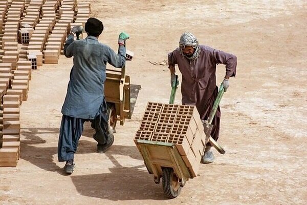 ممنوعیت به‌کارگیری اتباع غیرمجاز در واحدهای صنفی گلستان