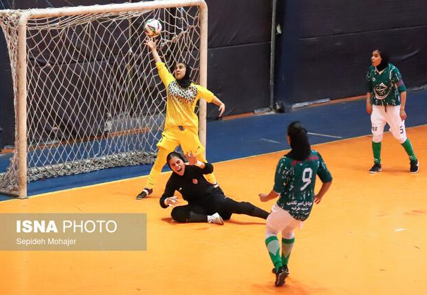 شکست‌ناپذیری دختران استقلال در فوتسال/ مدافع قهرمانی باخت