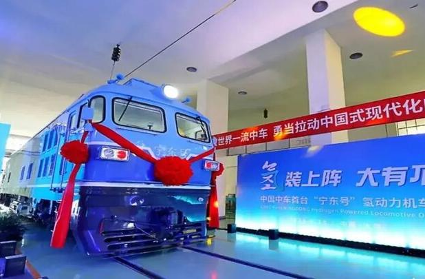 ۱۱ کشته و ۲ زخمی در اثر برخورد قطار آزمایشی با کارگران در چین