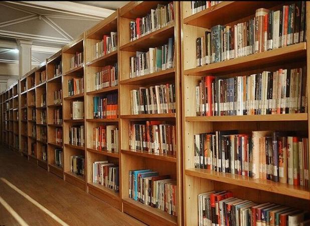 احداث کتابخانه در بشاگرد ضروری است