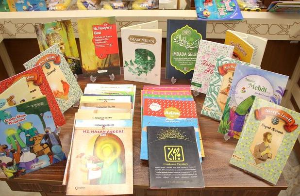 کتابداران گران‌قدر چراغداران راه دانایی‌اند