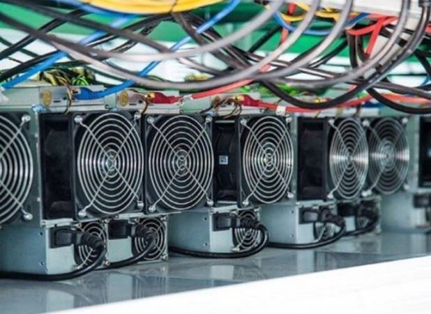 کشف ۱۹ دستگاه ماینر غیرمجاز در استان یزد