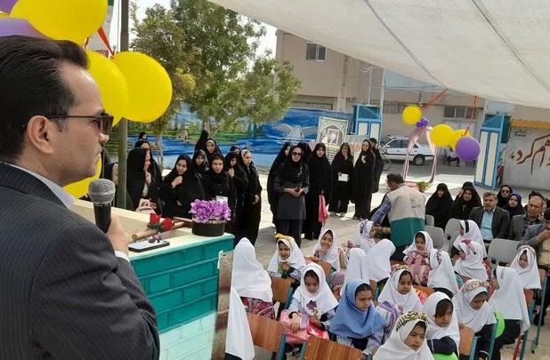 برگزاری جشن شکوفه ها در ۵۵ دبستان خلیل آباد