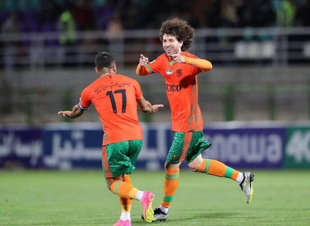 صعود مس رفسنجان به فینال/آلومینیوم در خانه مات شد