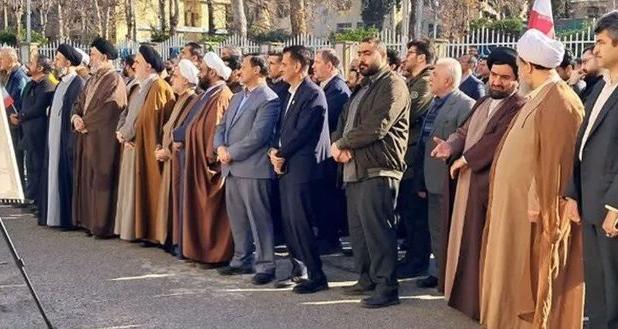 دانشجویان گرگان در اعتراض به مداخله‌های آمریکا موضع گرفتند