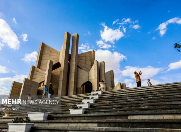 وضعیت مقبره الشعرا در شان استاد شهریار نیست