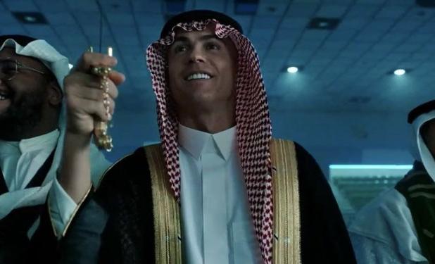 رونالدو با لباس عربی سوژه خنده آرژانتینی ها!+عکس
