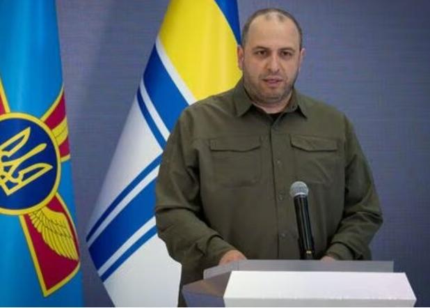 کارشناس روس: «عمروف» گزینه احتمالی آمریکا برای جانشینی زلنسکی است