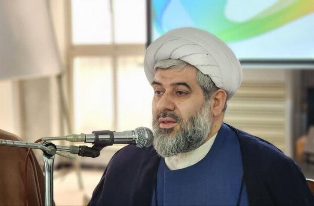 پناه حقیقی جامعه در برابر فتنه‌ها و بحران‌های فکری قرآن کریم است