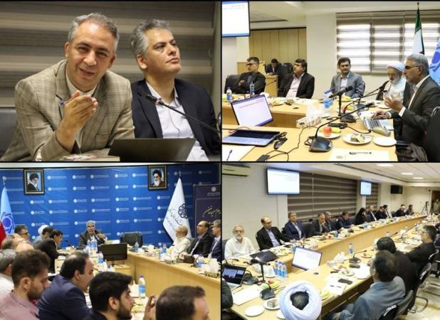 صمصامی: سیاست‌گذار در دام شعارهای یکسان‌سازی نرخ ارز نیفتد