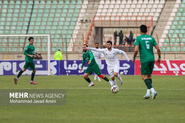 تأخیر یک ساعته بازی استقلال و شمس آذر