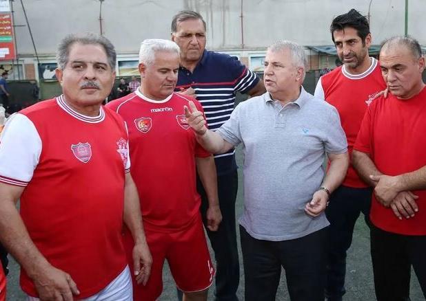 حمایت پروین و باقی پیشکسوتان پرسپولیس از پنجعلی