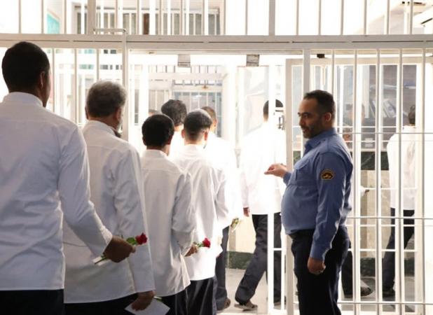 از عدالت ترمیمی تا اقتدار ملی؛ ده‌ها هزار زندانی در انتظار آزادی یا تخفیف و تبدیل مجازات