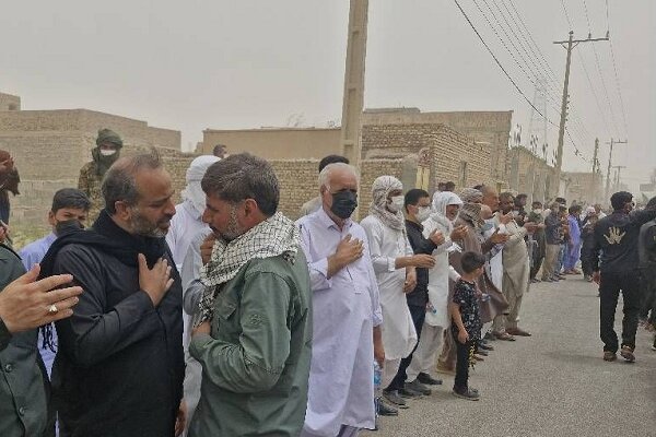 طوفان شدید و گرمای ۵۰ درجه جلودار عزاداری سیستانی ها نشد