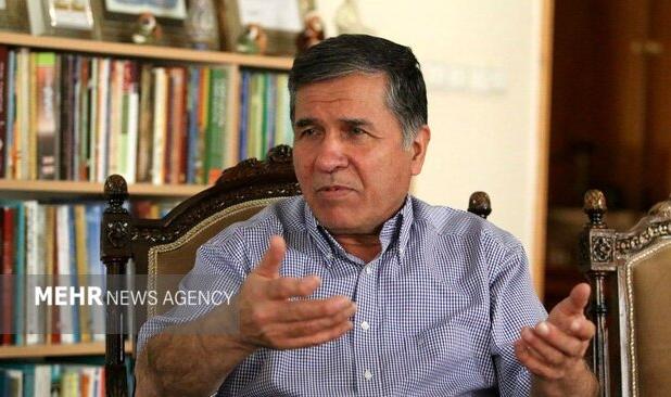 یاحقی:زبان فارسی؛ حافظ هویت ملی و پیوند ملت‌های فارسی‌زبان