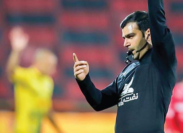 منصوریان داور بازی استقلال و گل گهر شد