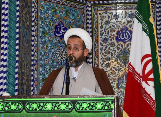 راه و مکتب امام خمینی (ره) ذخیره‌ای الهی برای ملت ایران است