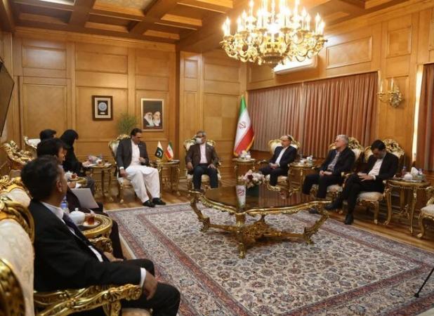 پیگیری در خصوص برقراری پرواز مشهد-اسلام‌آباد