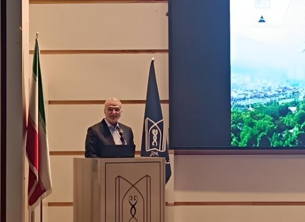 حسینی: آموزش علوم پزشکی باید بر پایه کیفیت، عدالت و کارآمدی باشد