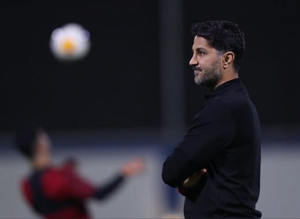 مربی پرسپولیس: هیچ ارتباطی با هوادار متمول ندارم