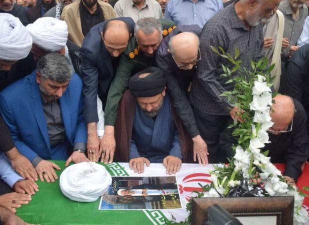 پیکر حجت الاسلام ادیب در لاهیجان تشییع شد