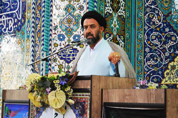 تأکید امام جمعه شهریار بر سرمایه‌گذاری در تولید برای مقابله با تحریم‌