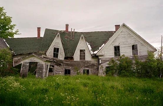 نگاه متفاوت یک عکاس به خانه‌های متروکه