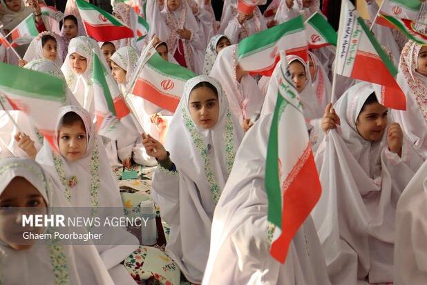 میری: دانش آموزان با تحصیل و تهذیب پیرو راه شهدا باشند