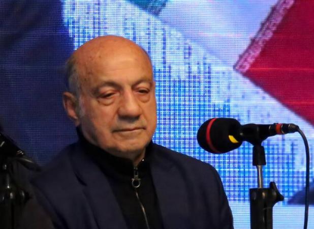 حاج اکبر ابراهیمی: تأمین آب سالم برای روستاییان محروم اولویت ماست