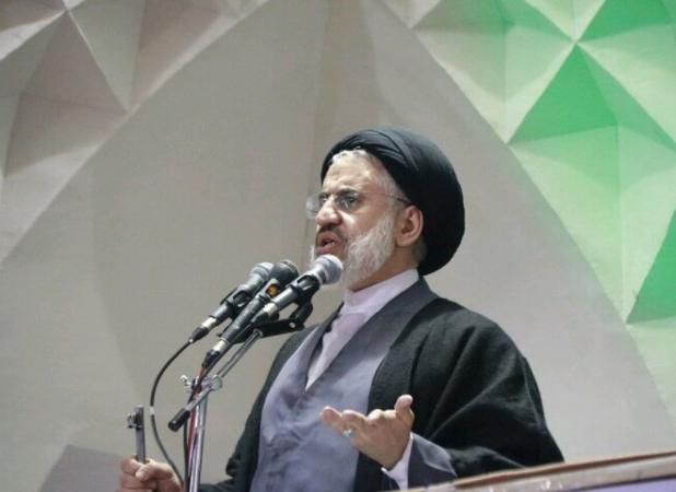 اختلاف افکنی بازی در زمین دشمن است؛ وحدت رمز پیروزی مسلمانان