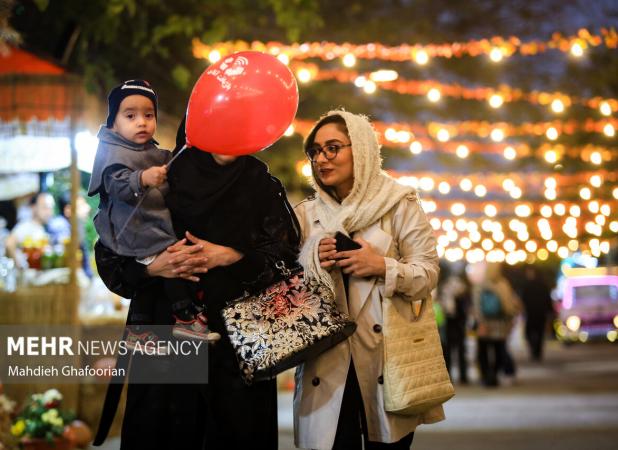 جشنواره «طعم و رنگ» در فصل زیبای هزار رنگ