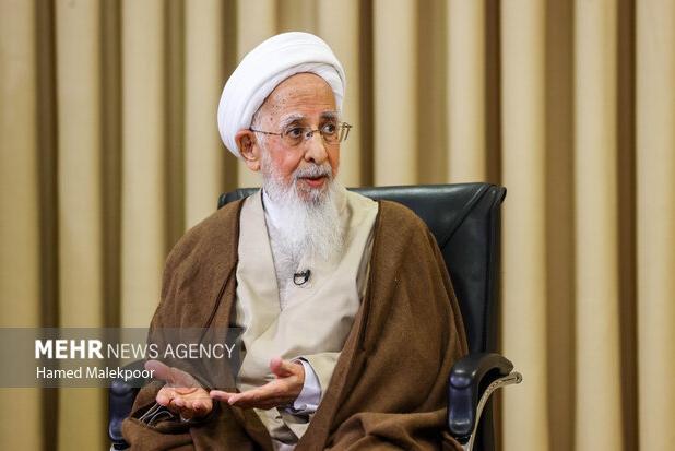رفتار و گفتار ما باید طبق آموزه های قرآنی و حق‌مدارانه باشد