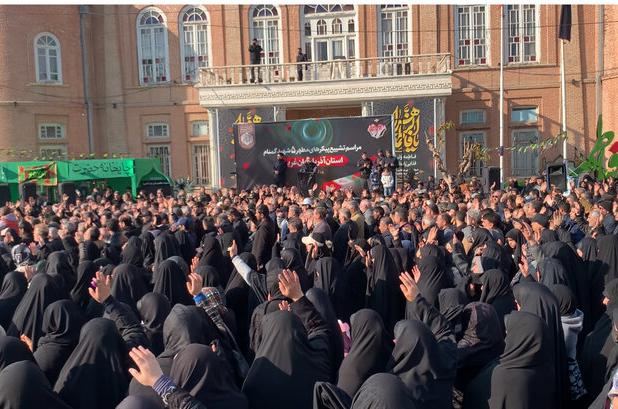 وداع با شکوه مردم ارومیه با پیکر ۵ شهید گمنام