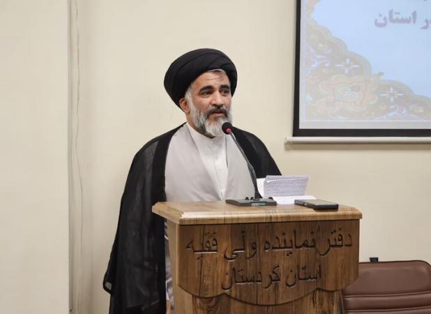 برنامه‌های هفته زن با مشارکت گسترده بانوان کردستان برگزار می‌شود