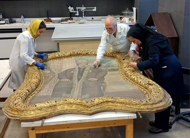 مرمت نقاشی محمدعلی‌شاه قاجار در کاخ گلستان
