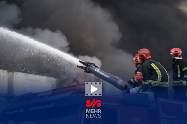 ایستاده در آتش؛ آتش‌نشانانی که این‌بار هم به دل آتش زدند